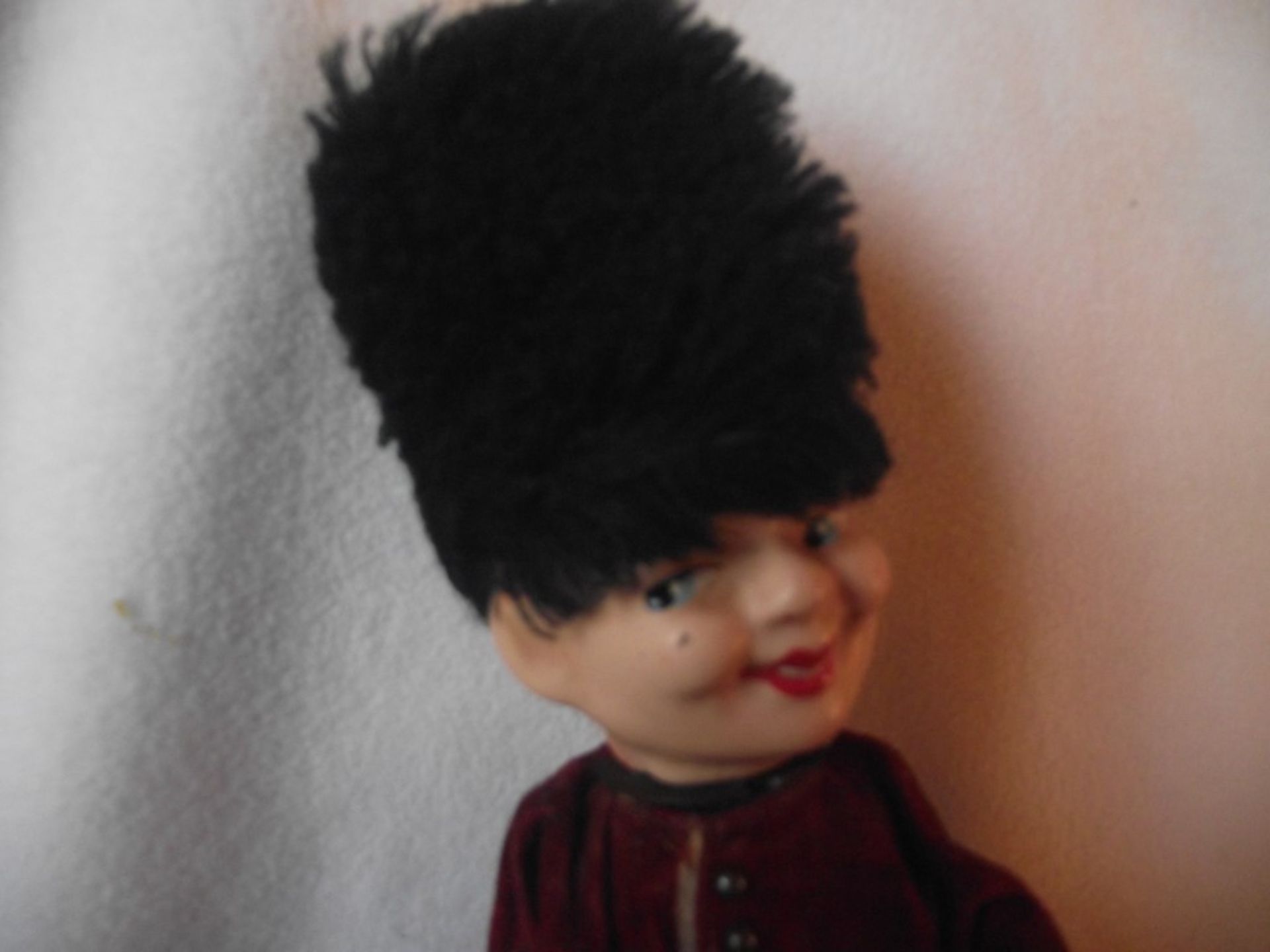 Vintage Clockwork Guardsman Playing Cymbals - Moving Bisque Head -1950's-1960's - Image 13 of 23