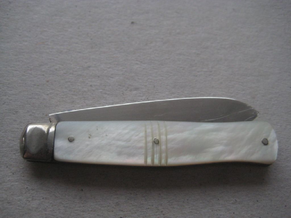 Rare George V Indian Ghurka Mother of Pearl Hafted Silver Bladed Folding Fruit Knife - Image 9 of 9