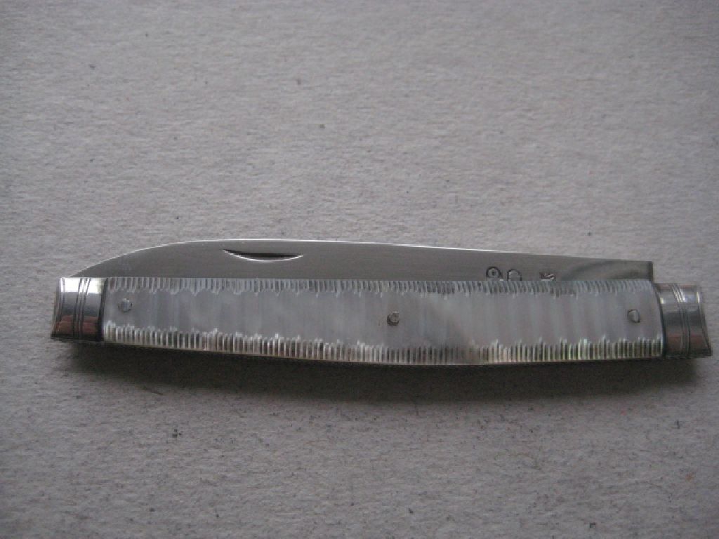 Rare George III Twin Bladed Mother of Pearl Hafted Silver Bladed Folding Fruit Knife - Image 9 of 10