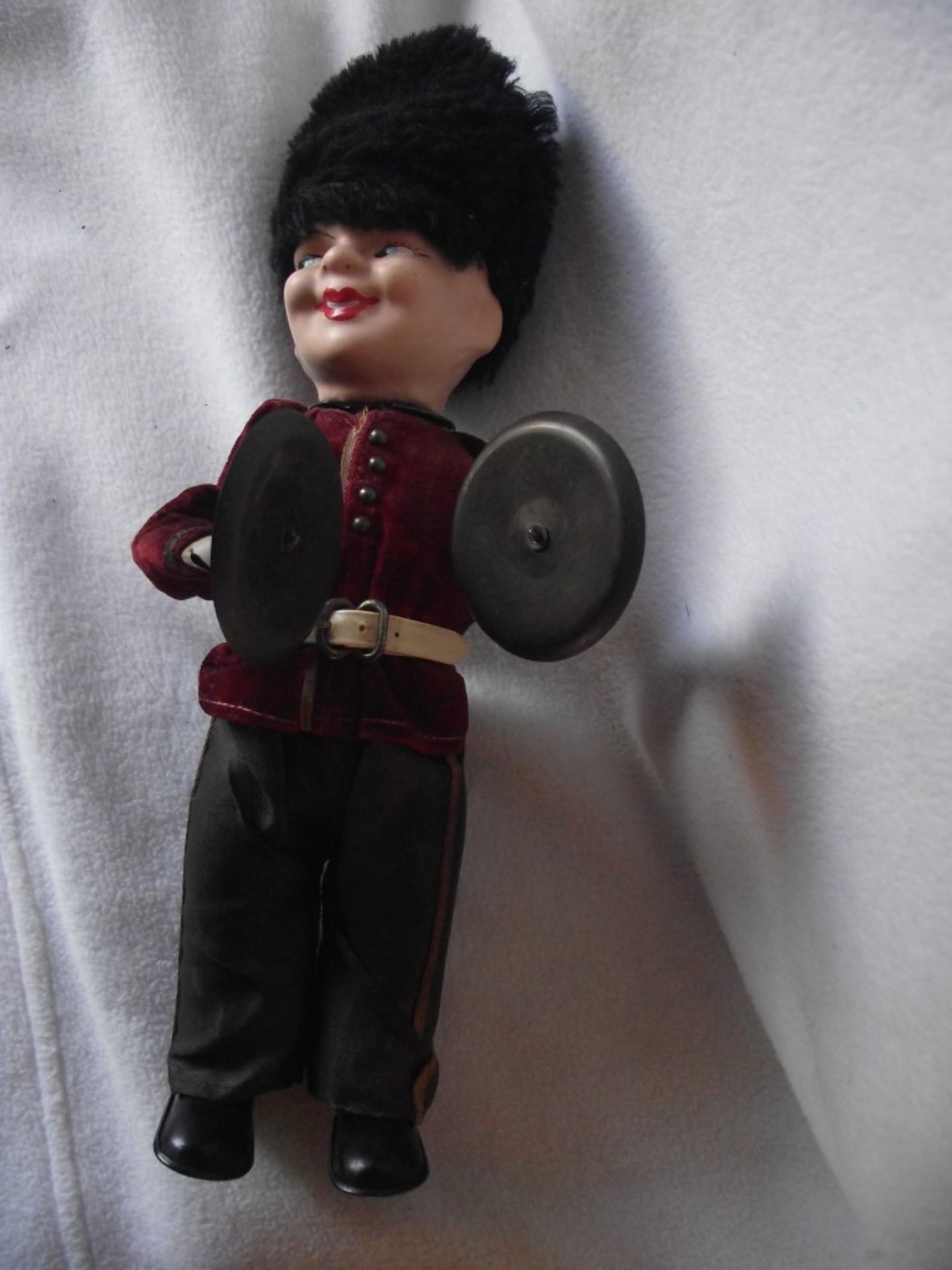 Vintage Clockwork Guardsman Playing Cymbals - Moving Bisque Head -1950's-1960's - Image 23 of 23