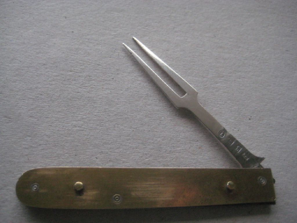 George IV Mother of Pearl Hafted Slotting Silver Bladed Folding Fruit Knife and Fork - Image 8 of 17