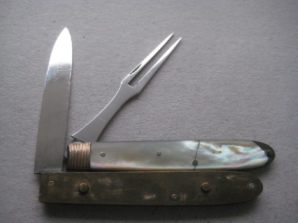 Rare George III Gold Mounted Slotting Silver Bladed Folding Fruit Knife and Fork - Image 6 of 8