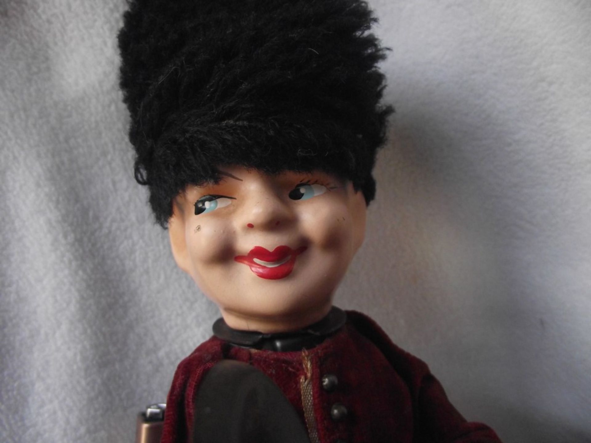 Vintage Clockwork Guardsman Playing Cymbals - Moving Bisque Head -1950's-1960's - Image 18 of 23