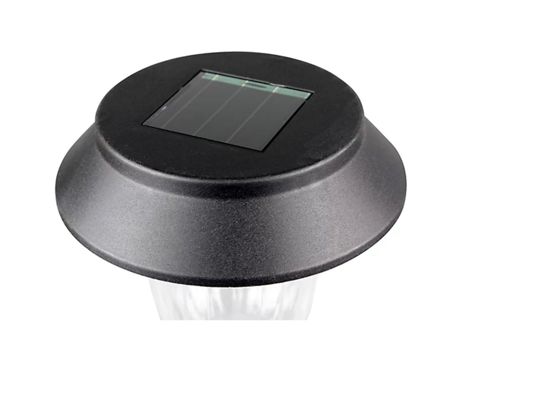 4x New Black Solar-Powered Integrated LED Outdoor Stake Light - Image 4 of 6