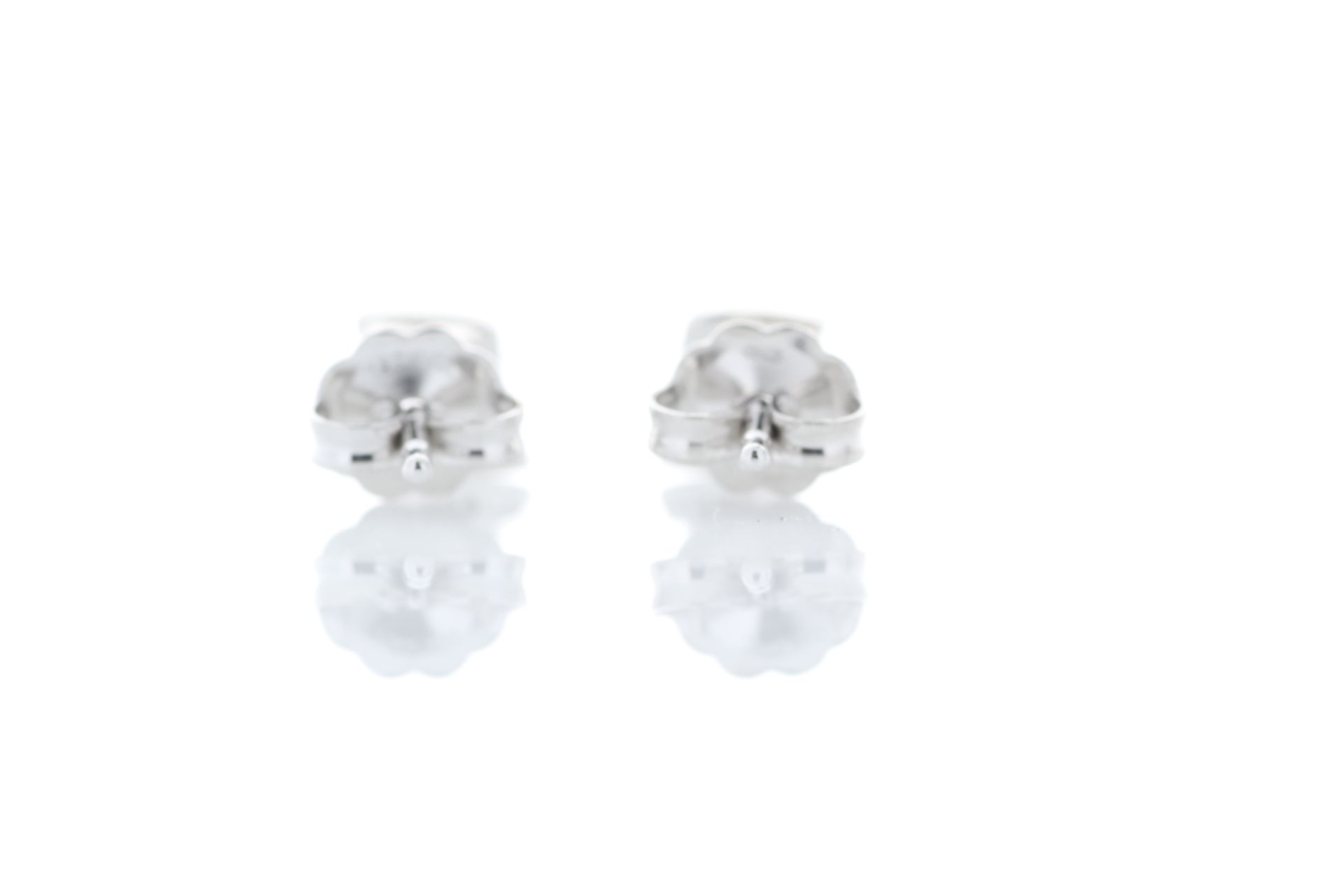 18ct White Gold Single Stone Bar Set Diamond Earring 0.25 Carats - Image 3 of 6