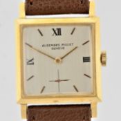 Audemars Piguet / Vintage - Square - Sub Second - Unisex Yellow Gold Wrist Watch