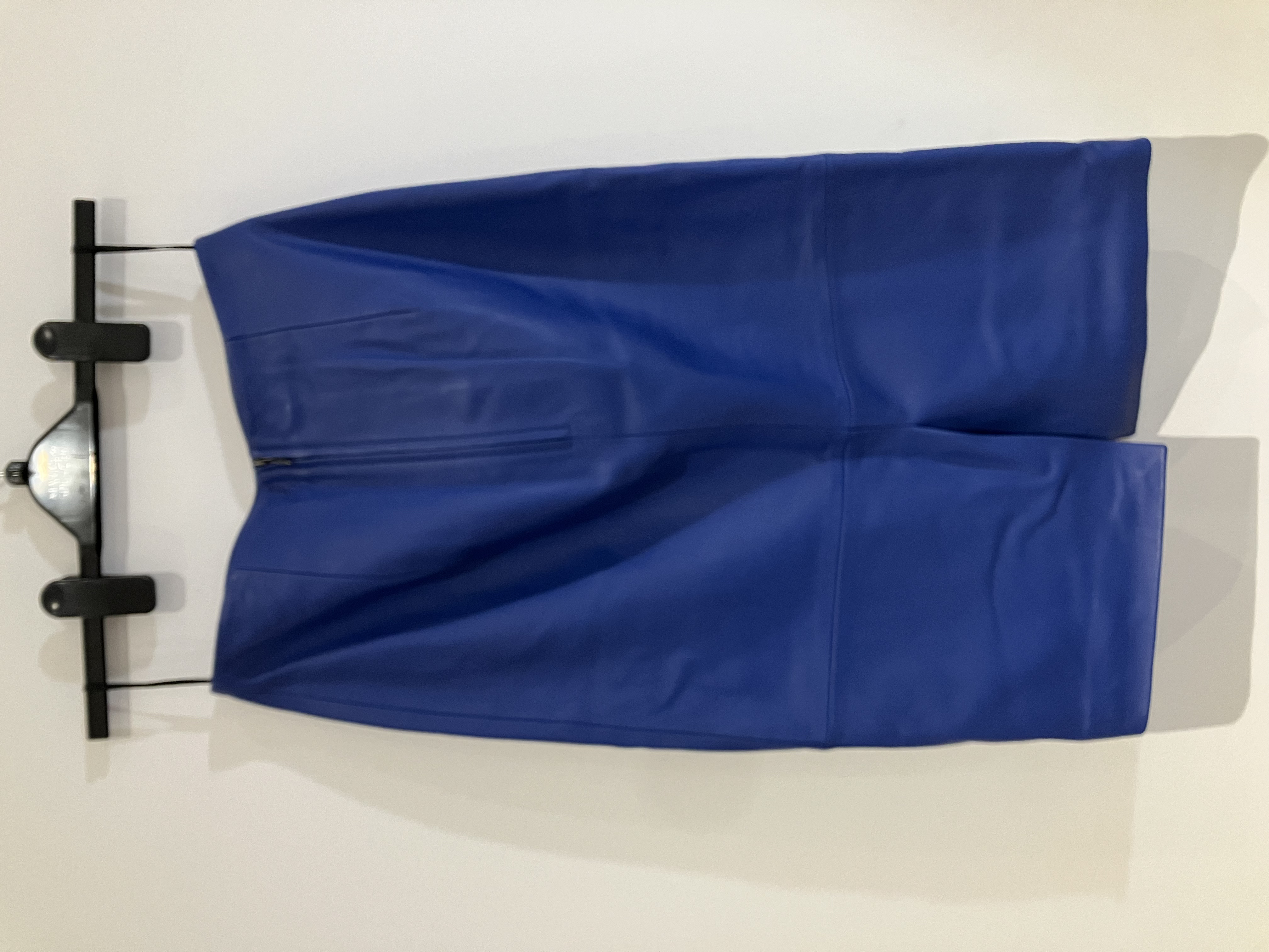 Hugo Boss Blue Leather Pencil Skirt Worn By A Body Double.
