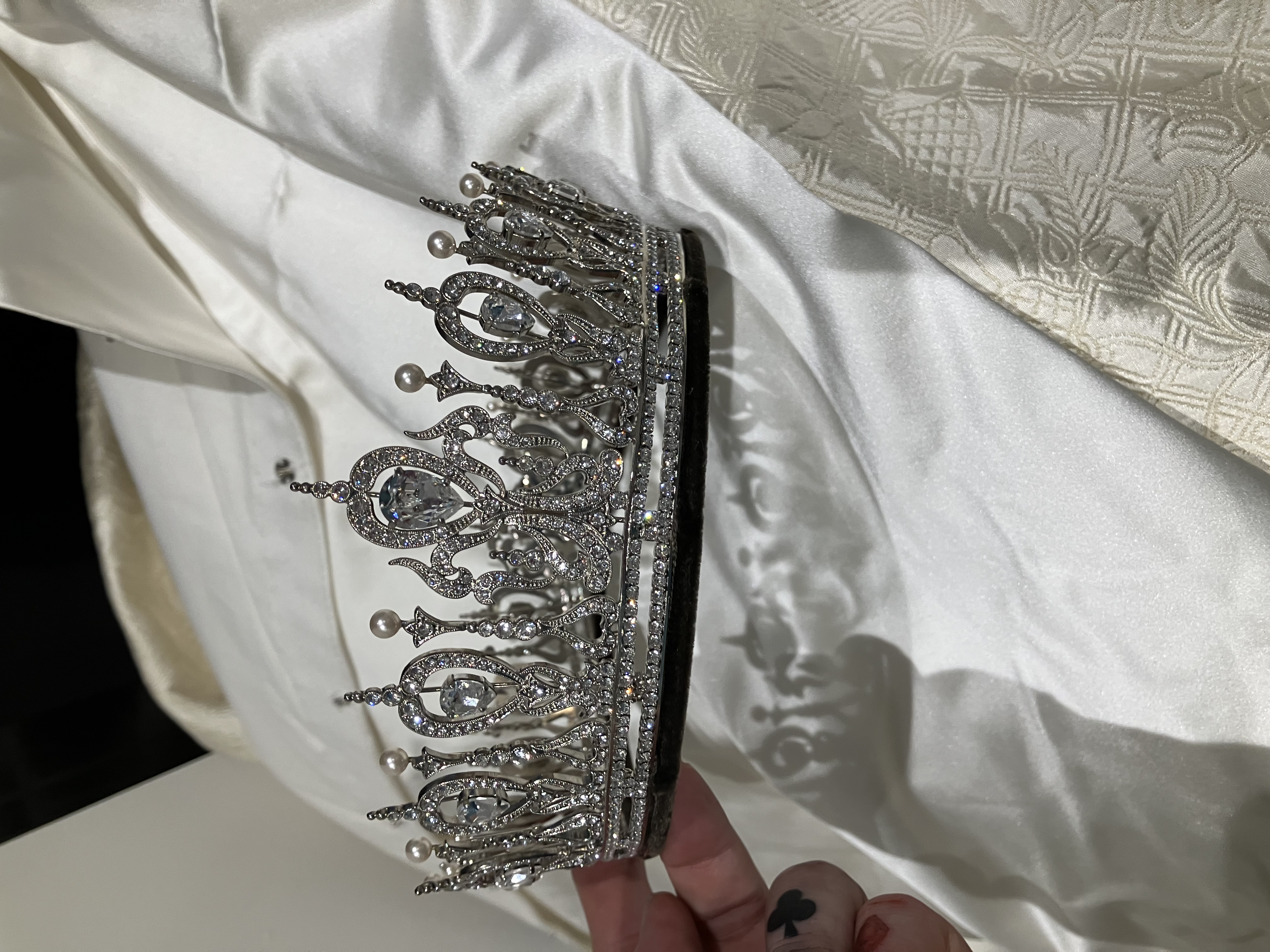 Coronation Costume Worn By Vaneesa Hudgens - Image 14 of 14