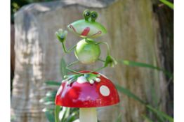 Frog On Mushroom Stake x6