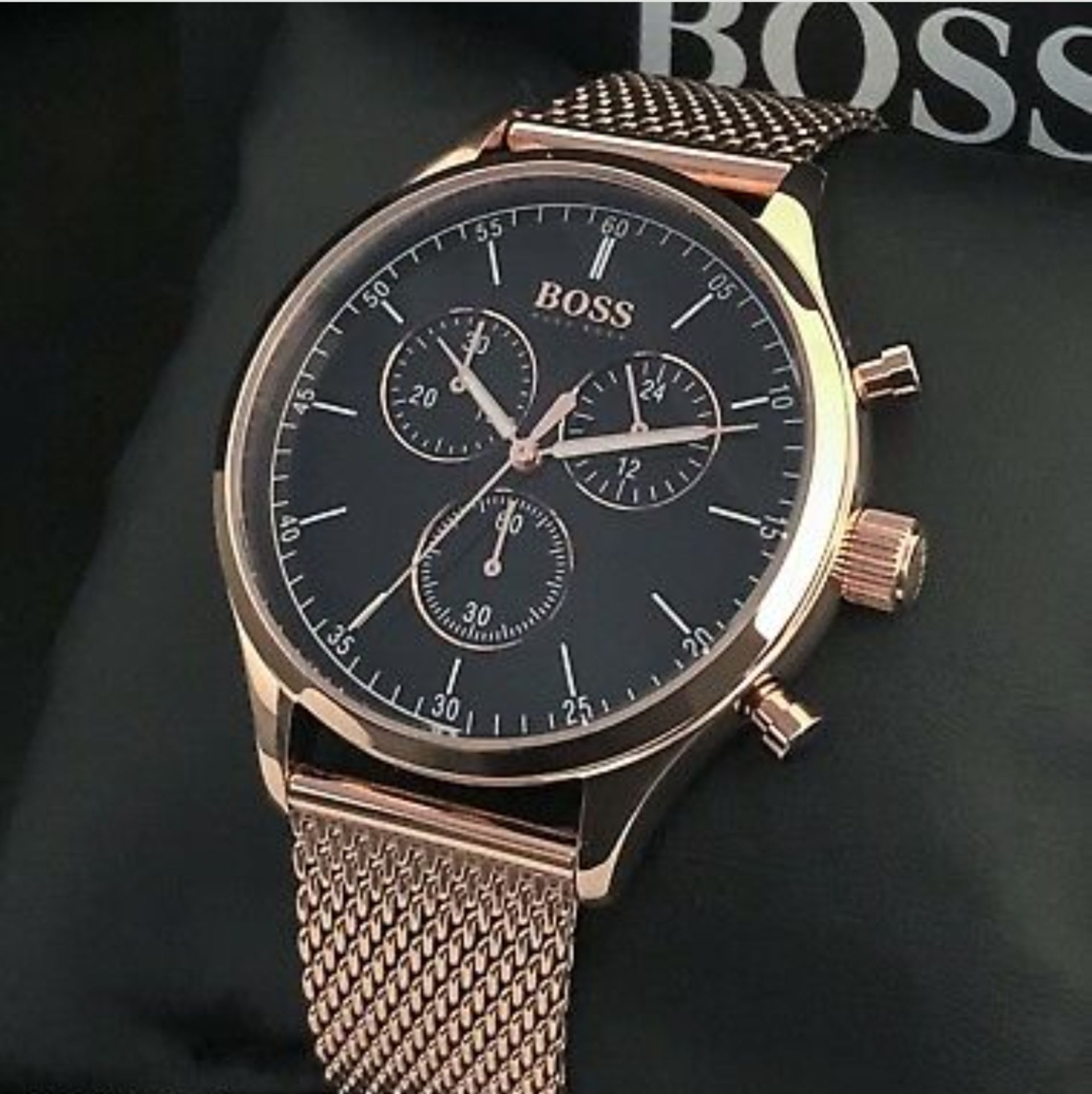 Hugo Boss 1513548 Men's Companion Rose Gold Mesh Band Quartz Chronograph Watch - Image 4 of 6