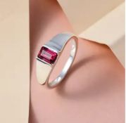 New! Tanzanian Wine Garnet Signet Ring In Sterling Silver