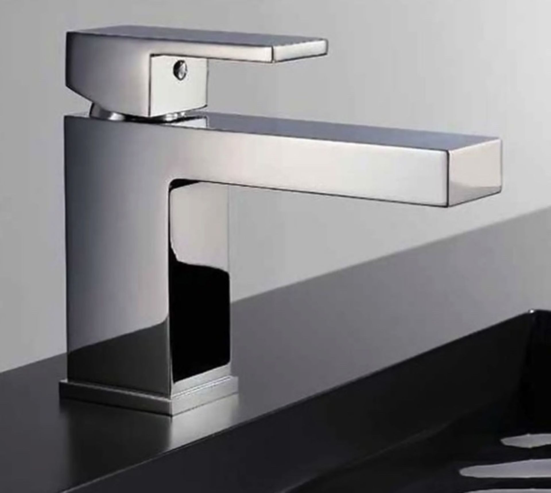 Brand New Boxed Blade Chrome Mini Mono Basin Mixer Tap RRP £60 **No Vat**