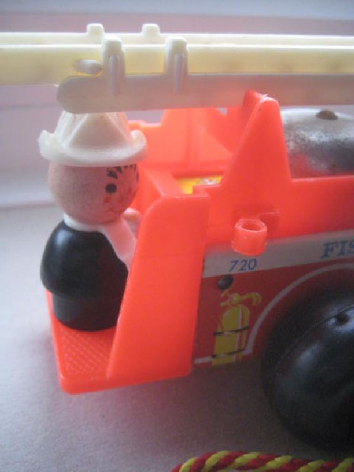 Vintage Fisher Price Fire Engine, Model Number 720 - Image 4 of 10