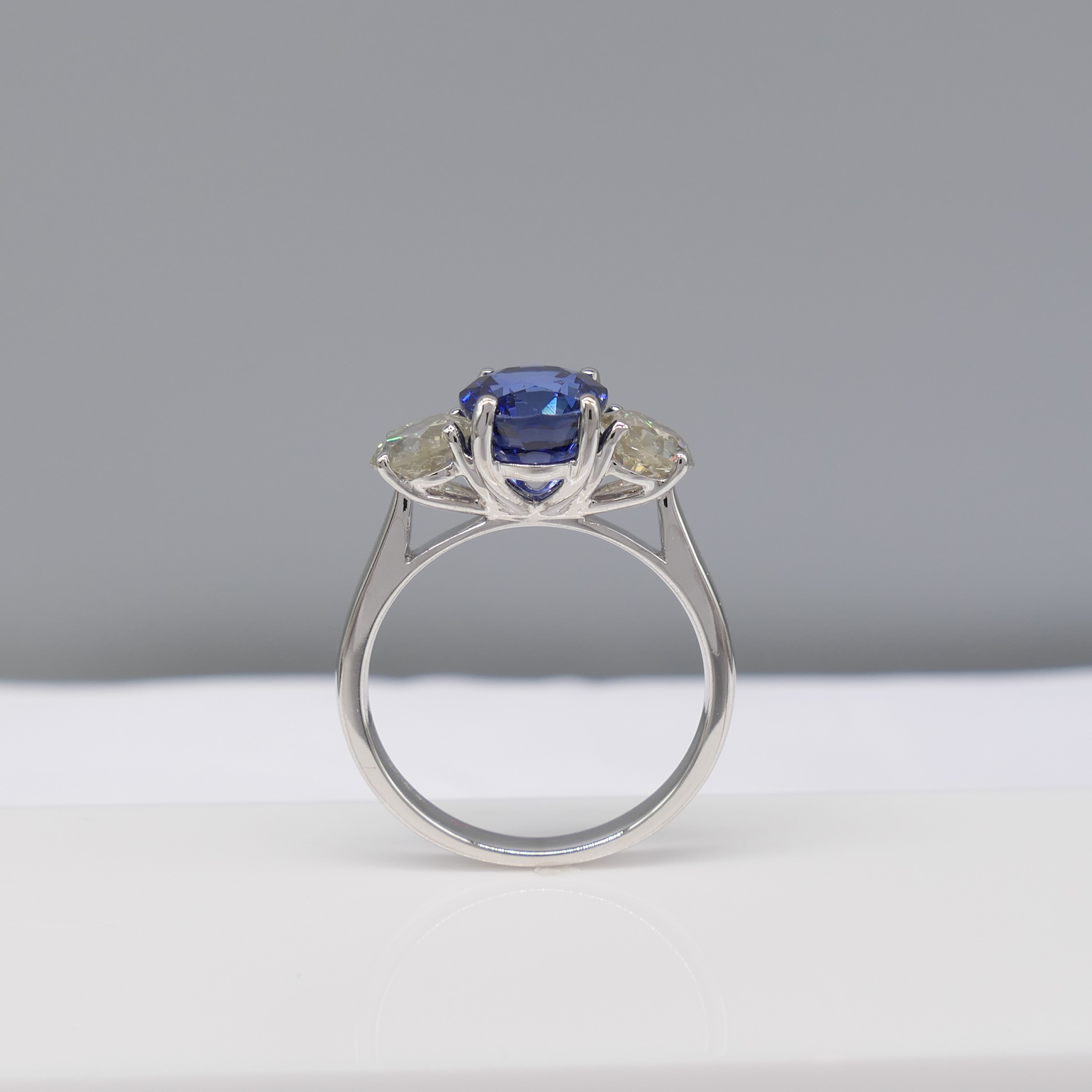 2.87 Carat Sapphire and 1.19 Carat Diamond Trilogy Ring In 18ct White Gold, With Certificate - Image 6 of 7