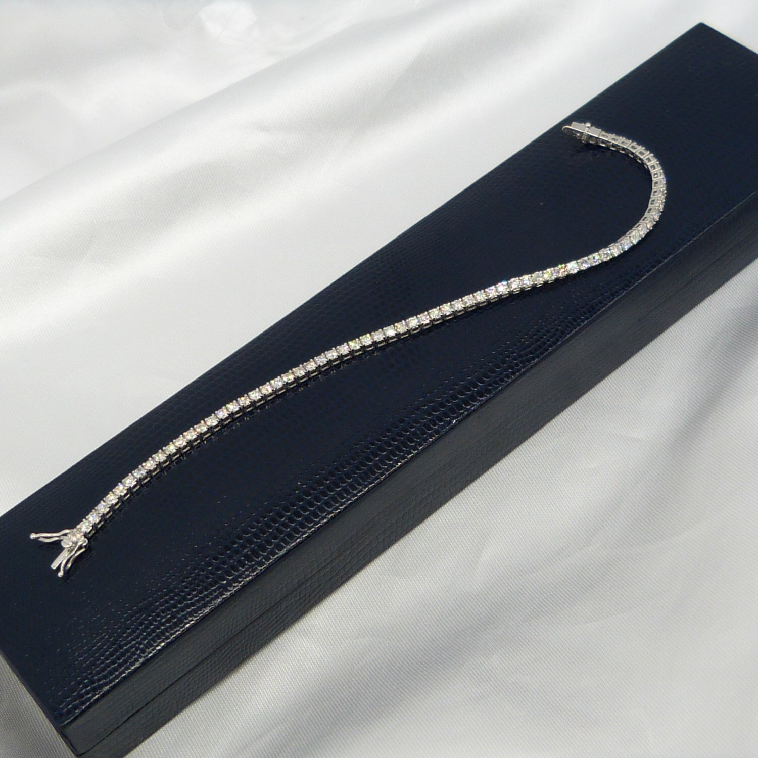 4.10 Carat Round Brilliant-cut Diamond Line Bracelet In 18ct White Gold, Boxed - Image 5 of 7