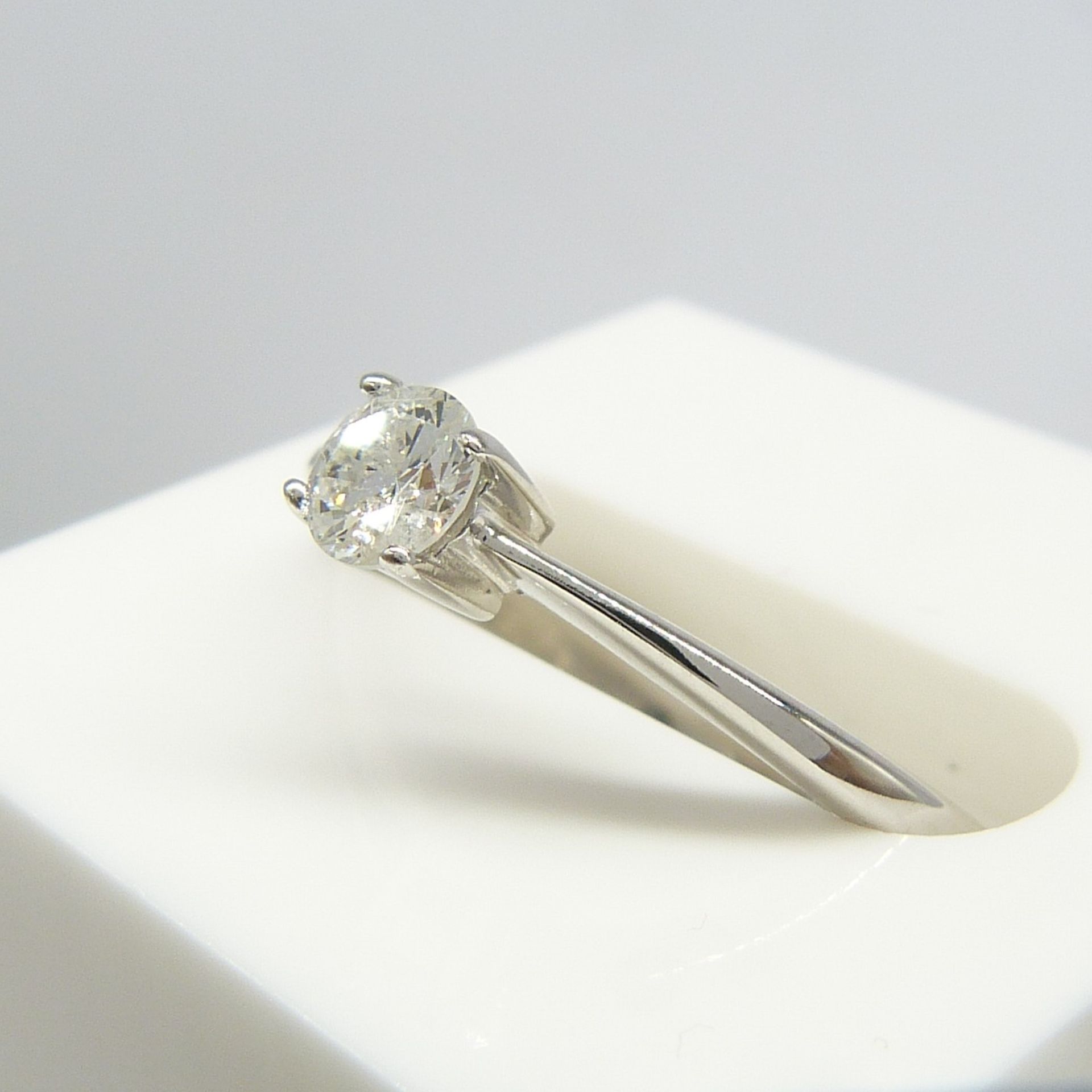 9ct White Gold 0.25 Carat Diamond Solitaire Ring, Boxed - Image 5 of 6