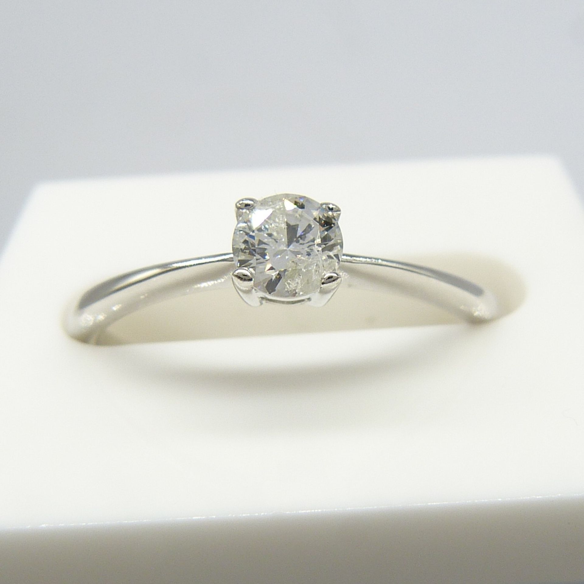 9ct White Gold 0.25 Carat Diamond Solitaire Ring, Boxed - Image 2 of 6