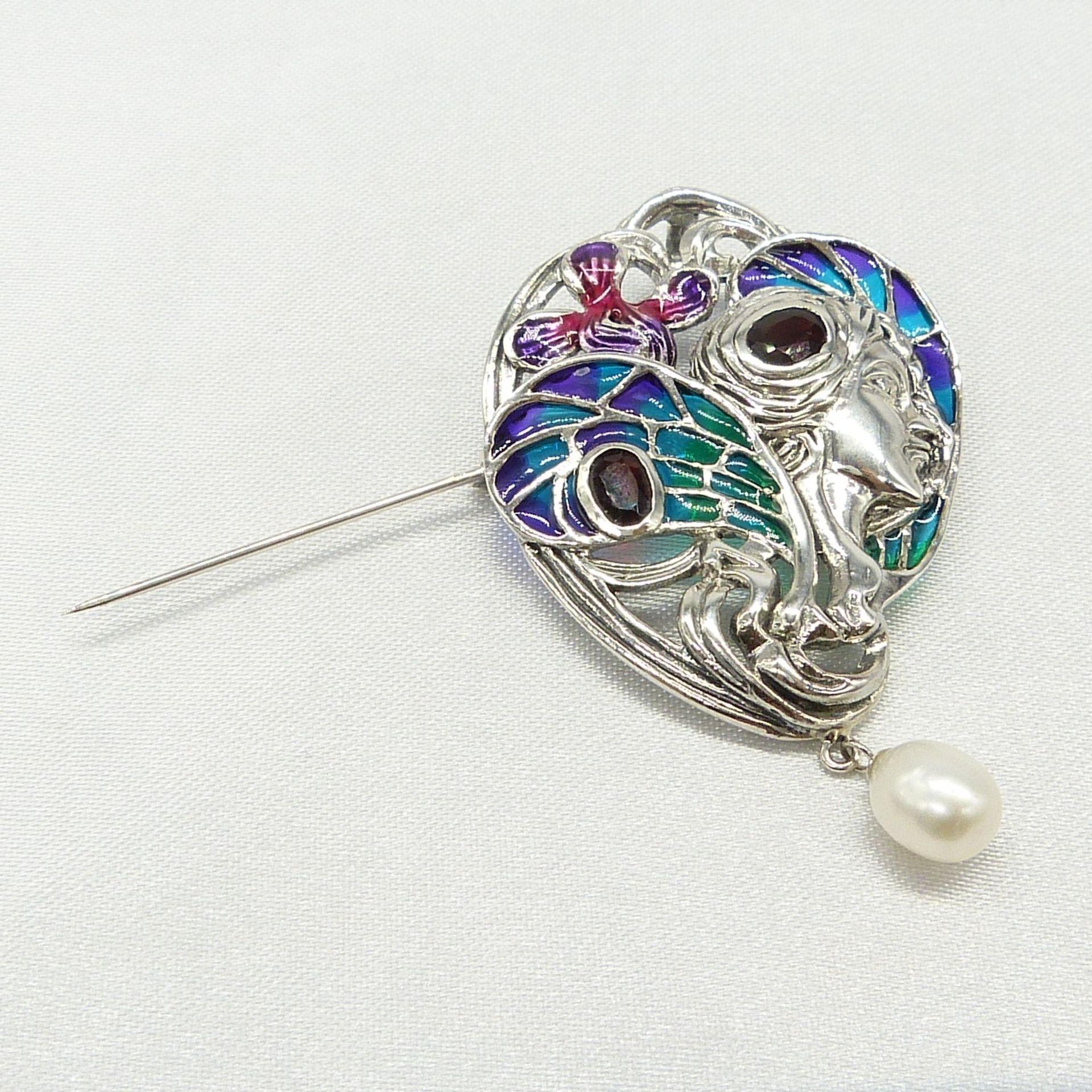 Large Silver Art Nouveau-style Plique-a-jour Brooch With Cultured Pearl and Garnets - Image 3 of 5