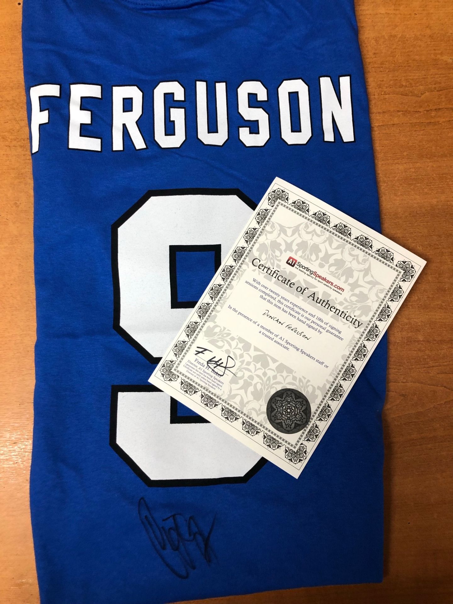 Duncan Ferguson Signed T-shirt - Image 3 of 3