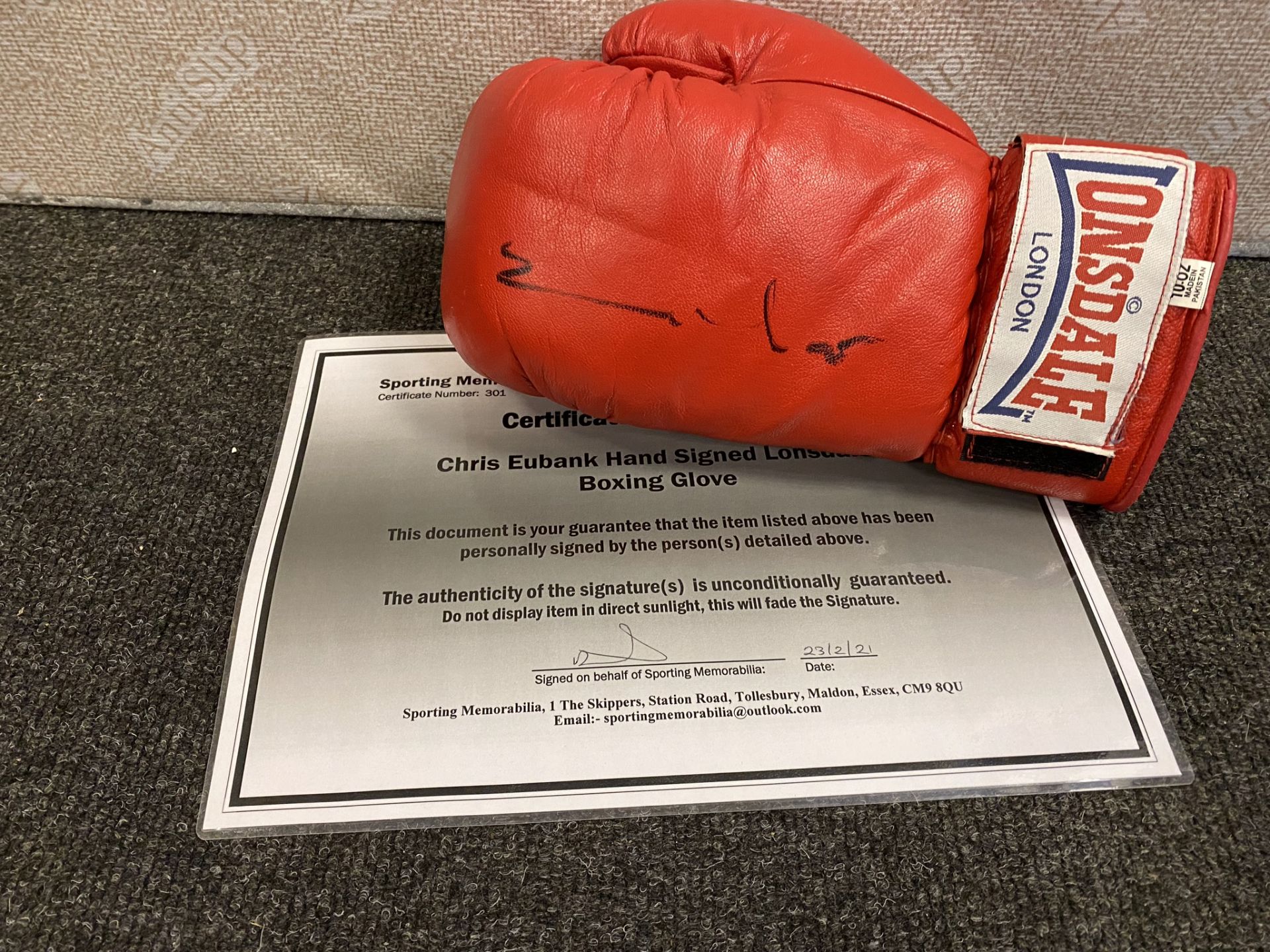 Chris Eubank Signed Boxing Glove - Image 2 of 2