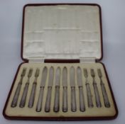 Cased 6 Place Solid Silver Dessert Service Sheffield 1914