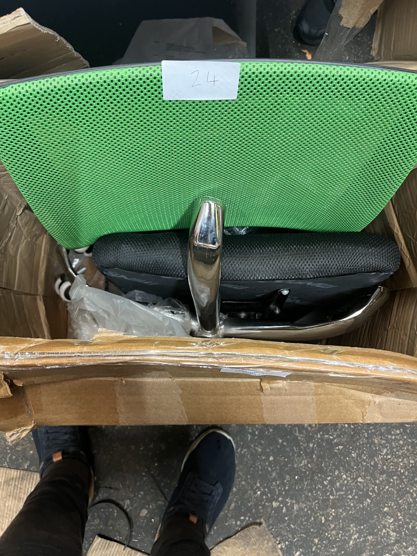 Office Chair. RRP £50.00 - GRADE U