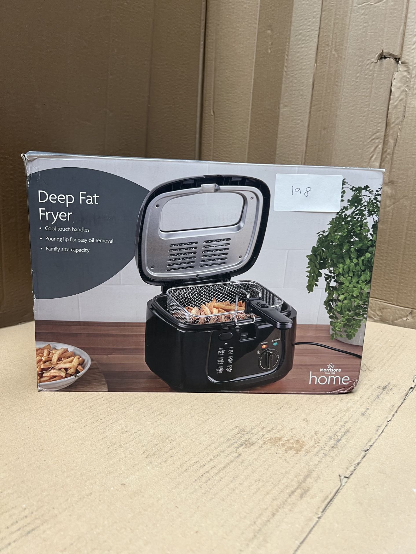 Morrisons Home Deep Fat Fryer. RRP £45.00 - GRADE U