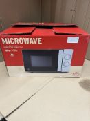 Morrisons Home Essentials 800W Microwave. RRP £79.00 - GRADE U
