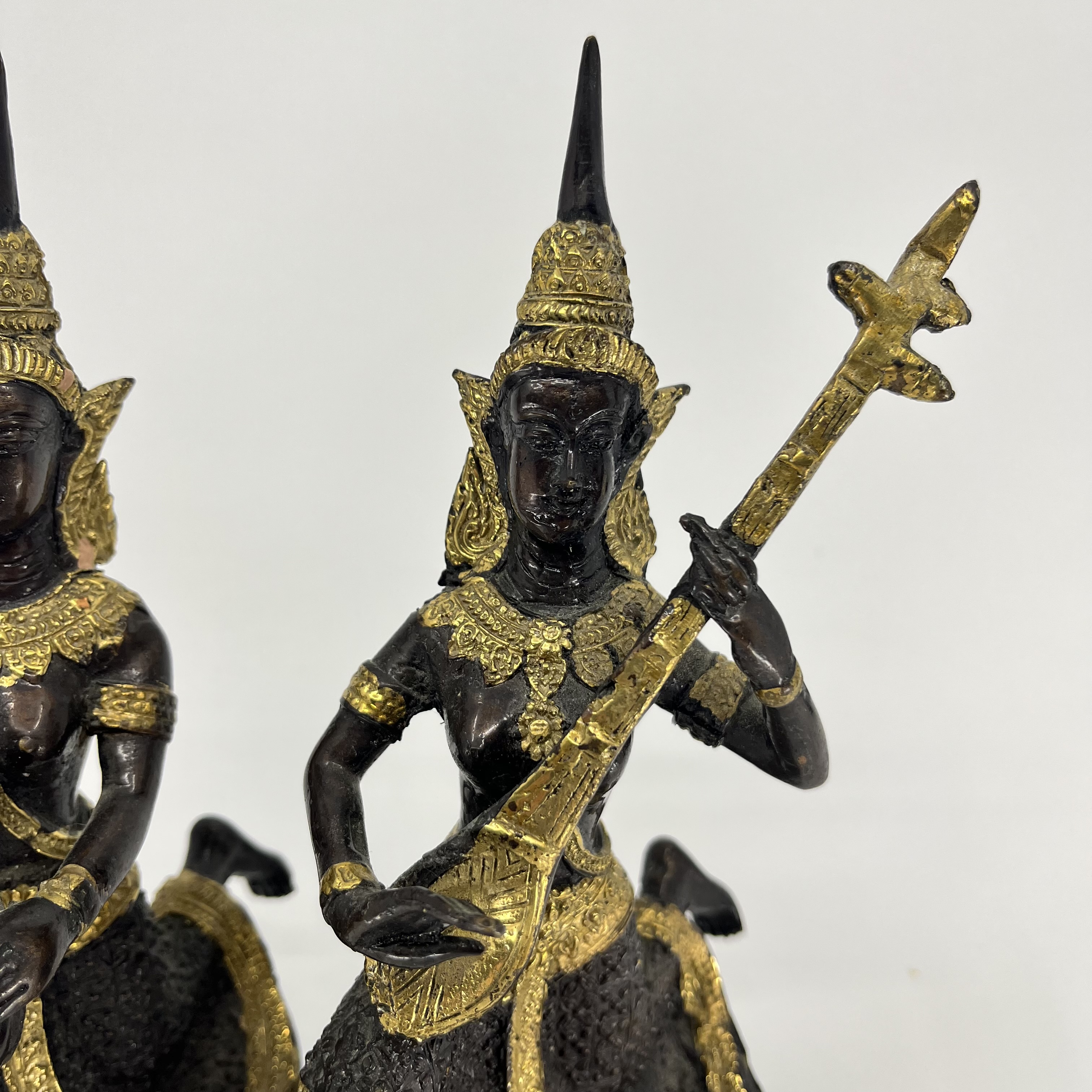 A Pair of Gilded Bronze Thai Theppanom Angel Temple Musician Figurines - Image 6 of 7