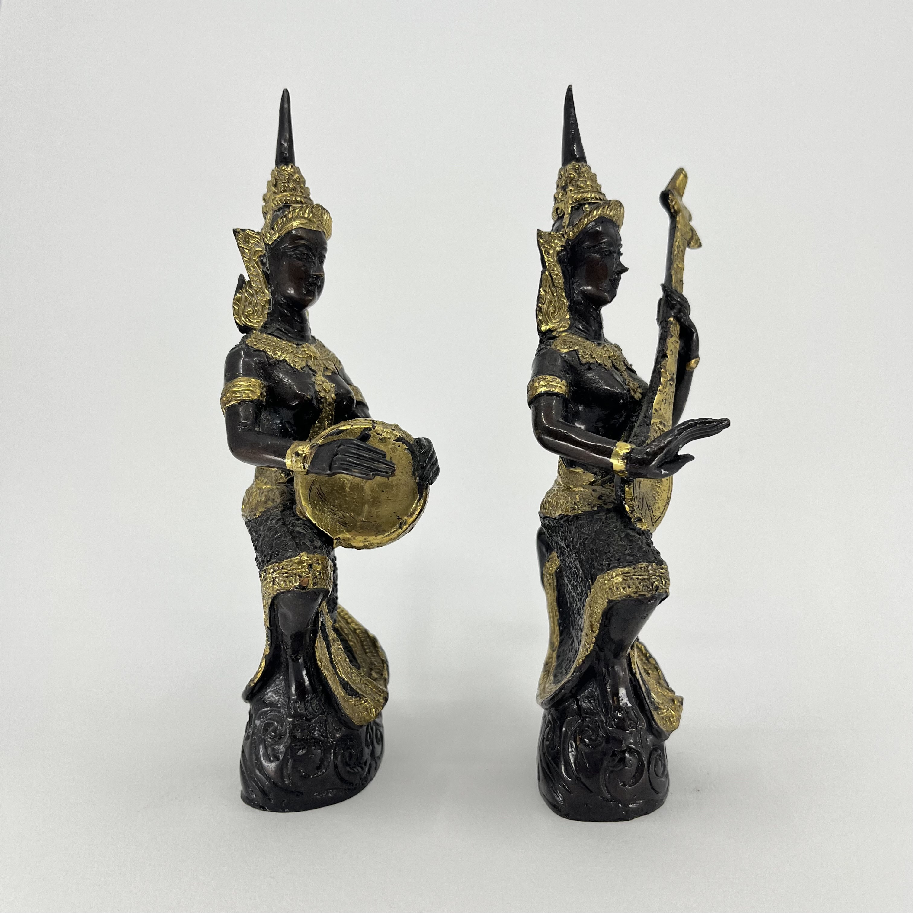 A Pair of Gilded Bronze Thai Theppanom Angel Temple Musician Figurines - Image 2 of 7