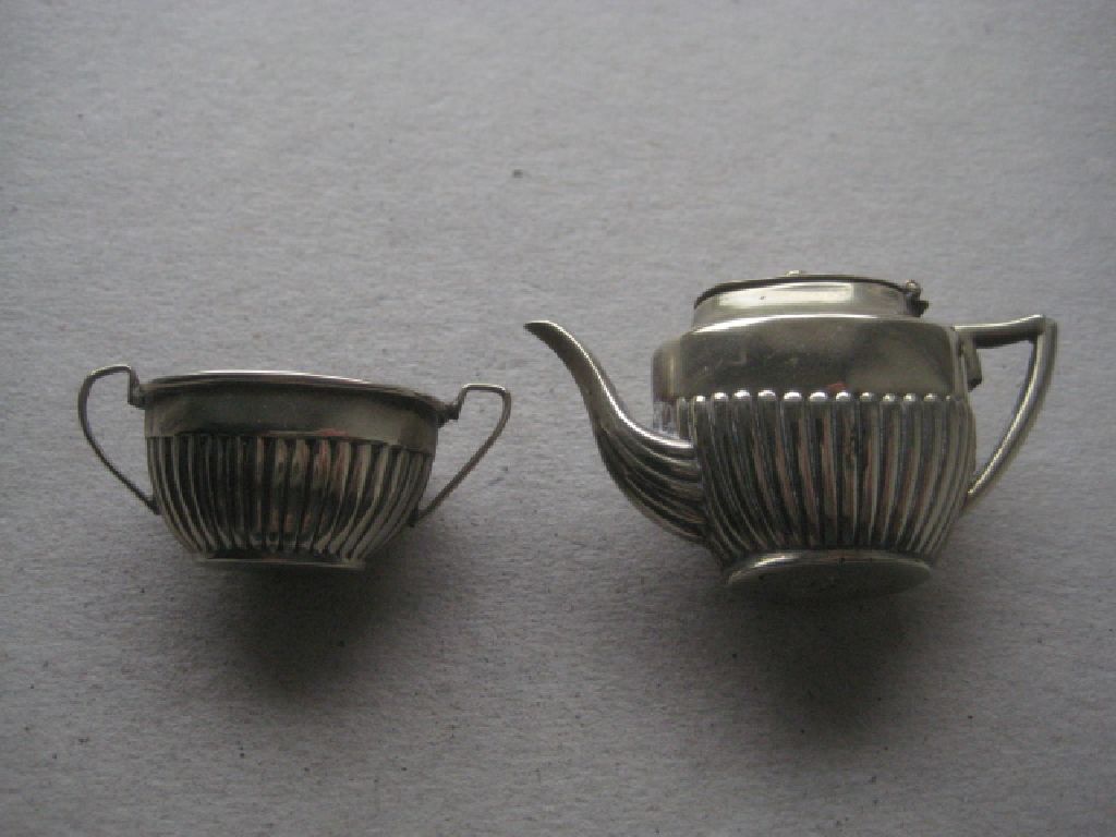 Antique Silver Plated EPNS Miniature Teapot and Sugar Bowl - Image 4 of 8