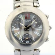 Pierre Balmain / Bubble Swiss Chronograph Date - Gentlemen's Steel Wristwatch