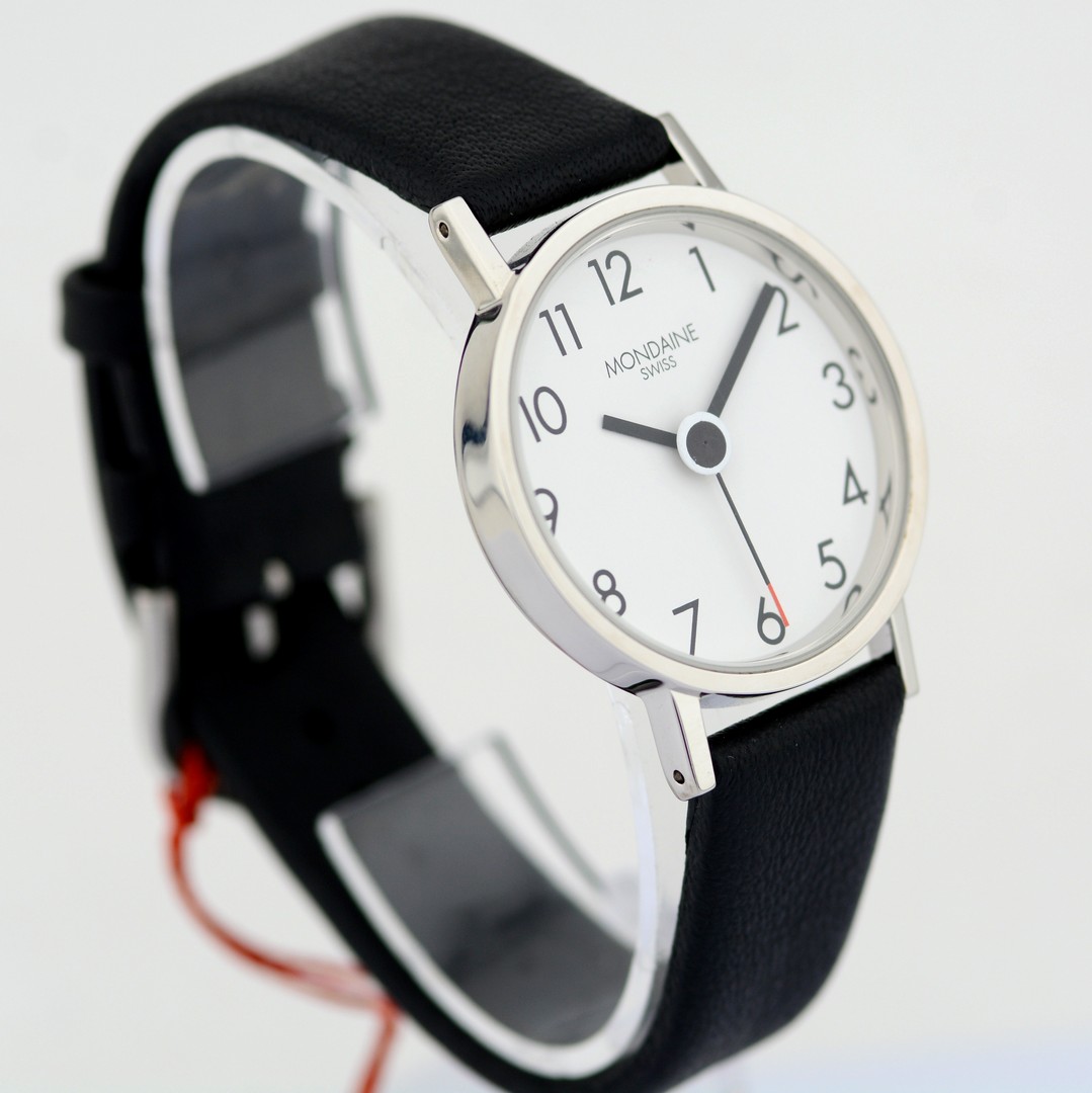 Mondaine / Swiss Designer Collection - (Unworn) Gentlemen's Brass Wrist Watch - Image 3 of 7
