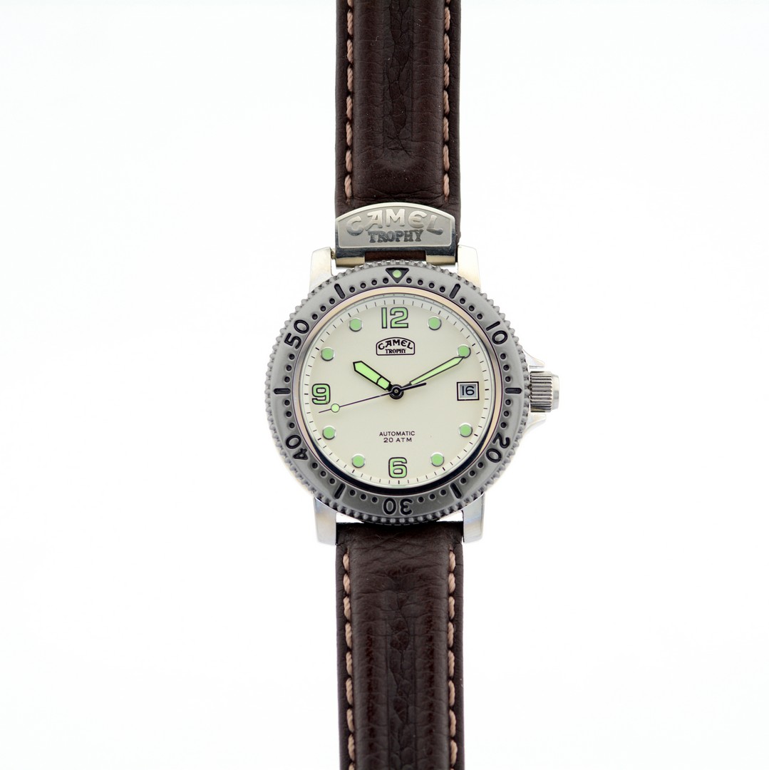 CAMEL TROPHY / Automatic Date - (Unworn) Gentlemen's Steel Wrist Watch - Image 2 of 8