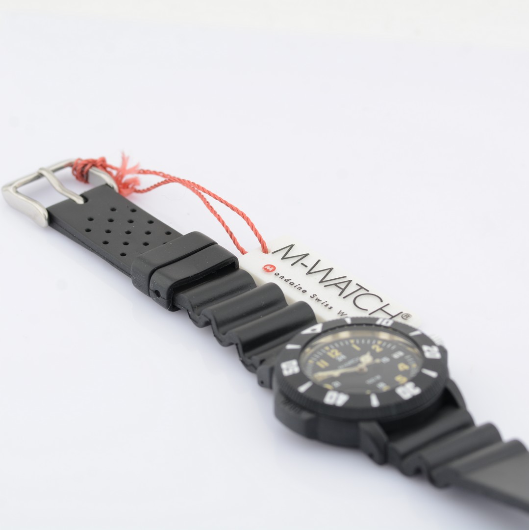 Mondaine / M-Watch 100m - Date - (Unworn) Unisex Plastic Wrist Watch - Image 7 of 8