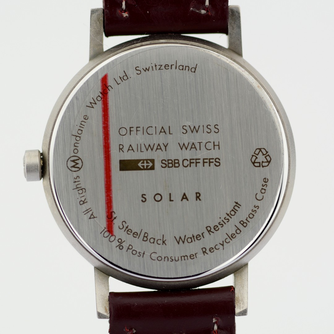 Mondaine / SBB CFF FFS SOLAR Official Swiss Railway Watch - (Unworn) Leather / Unisex - Image 4 of 9