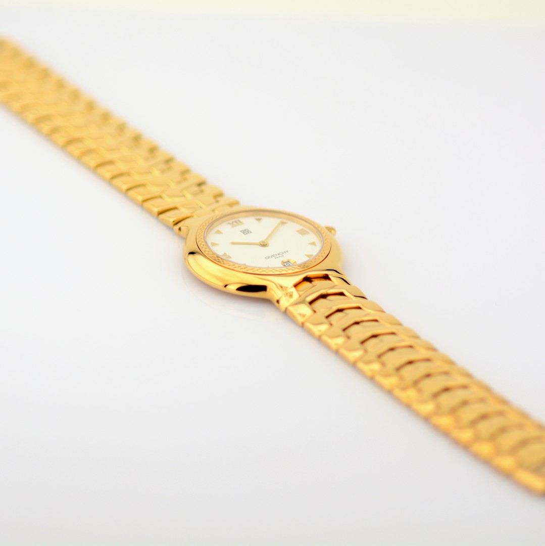 Givenchy / Date - (Unworn) Lady's Steel Wrist Watch - Image 8 of 9