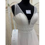 Ladybird Bridal Size 10 Wedding Dress Style 520074