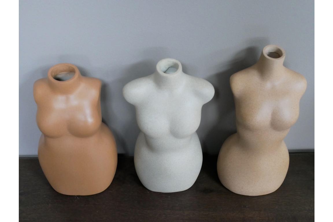 Set of 3 Body Positive Vases - Image 3 of 4