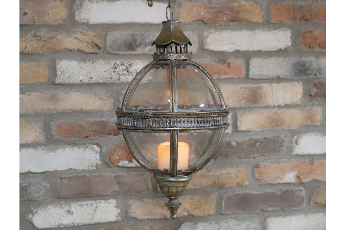 Antique Style Lantern With Bracket