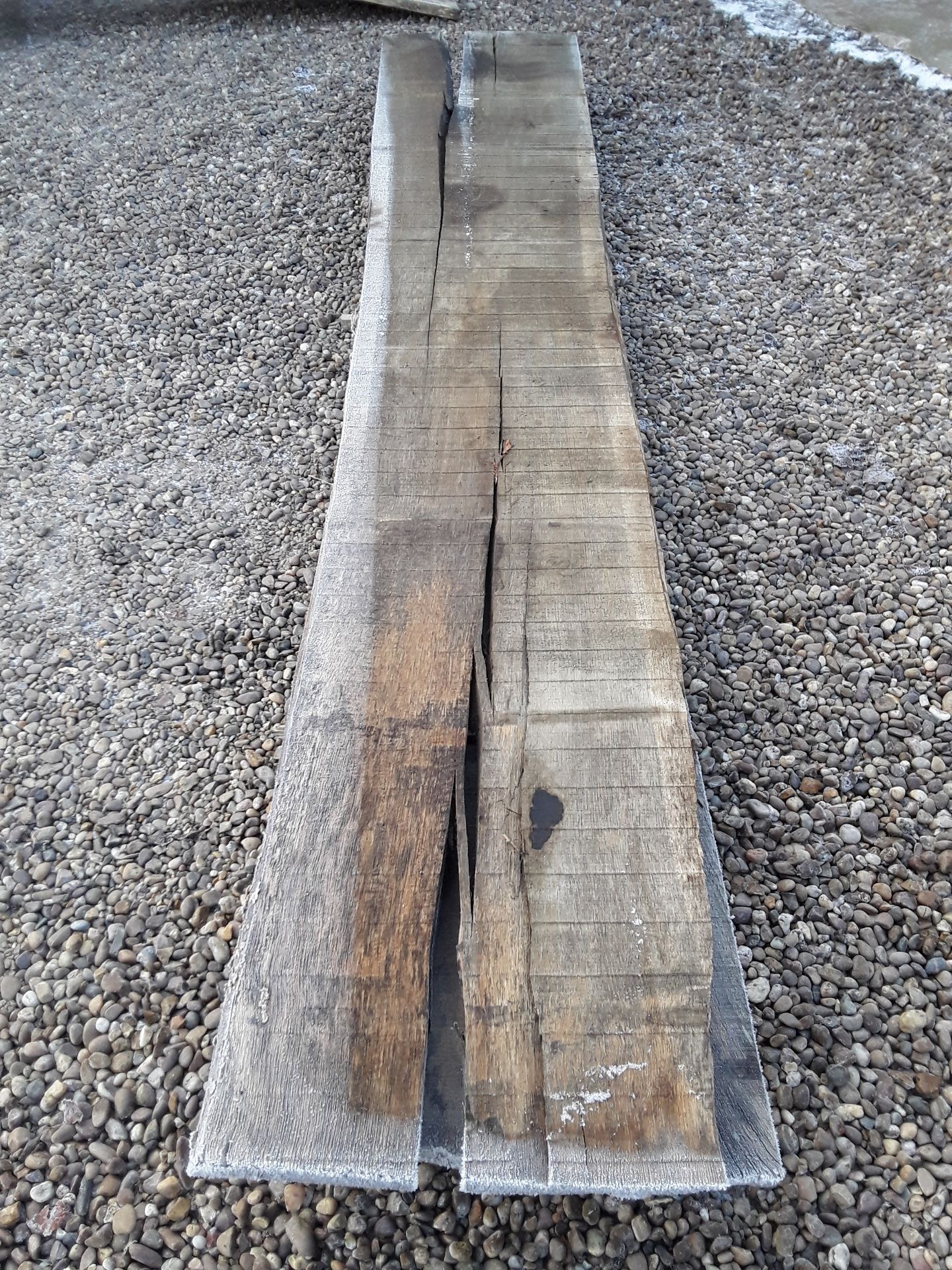 10 x Hardwood Timber Sawn Seasoned English Oak Waney Edge / Live Edge Boards/ Planks - Image 4 of 15
