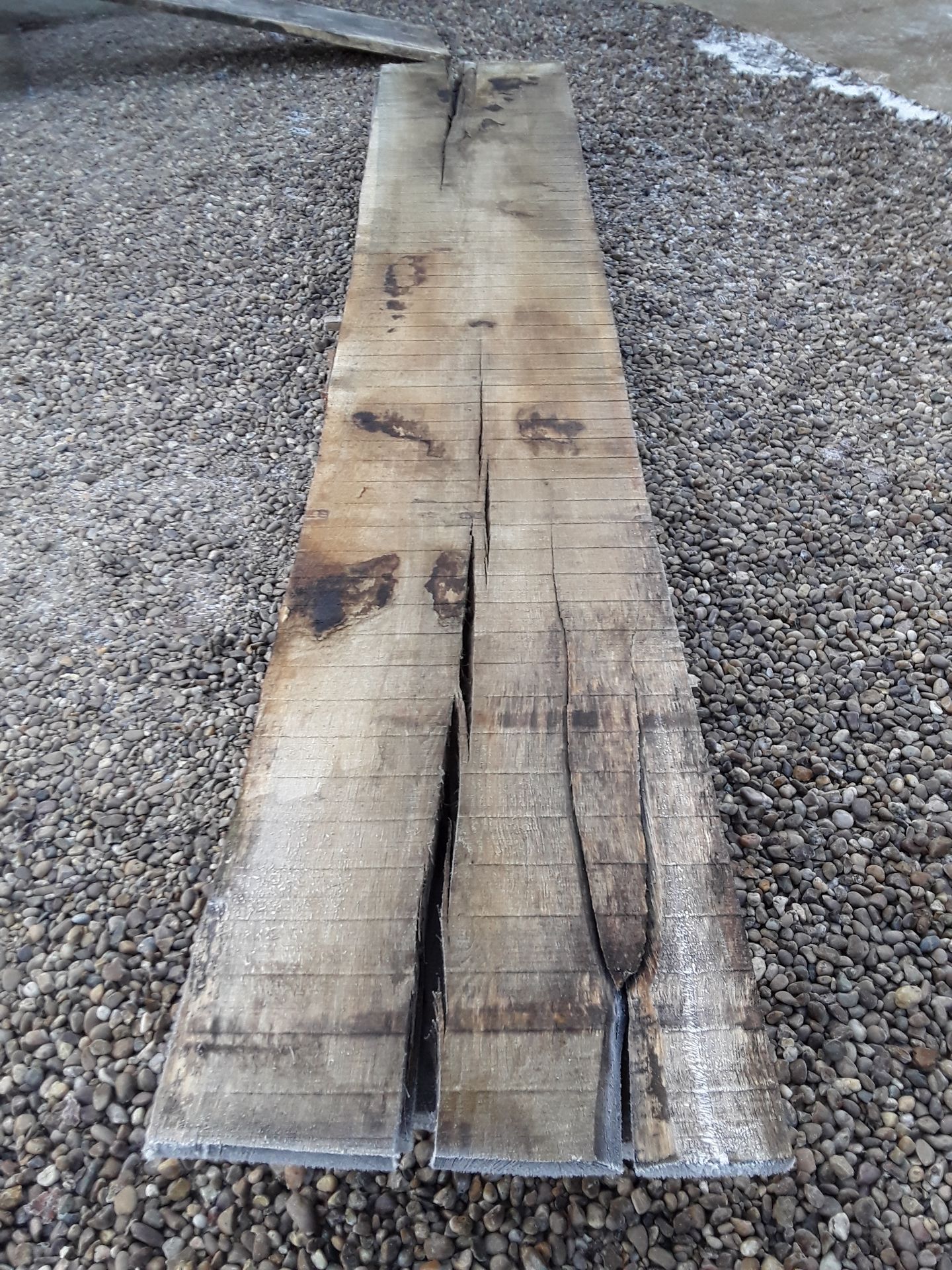 10 x Hardwood Timber Sawn Seasoned English Oak Waney Edge / Live Edge Boards/ Planks - Image 3 of 15