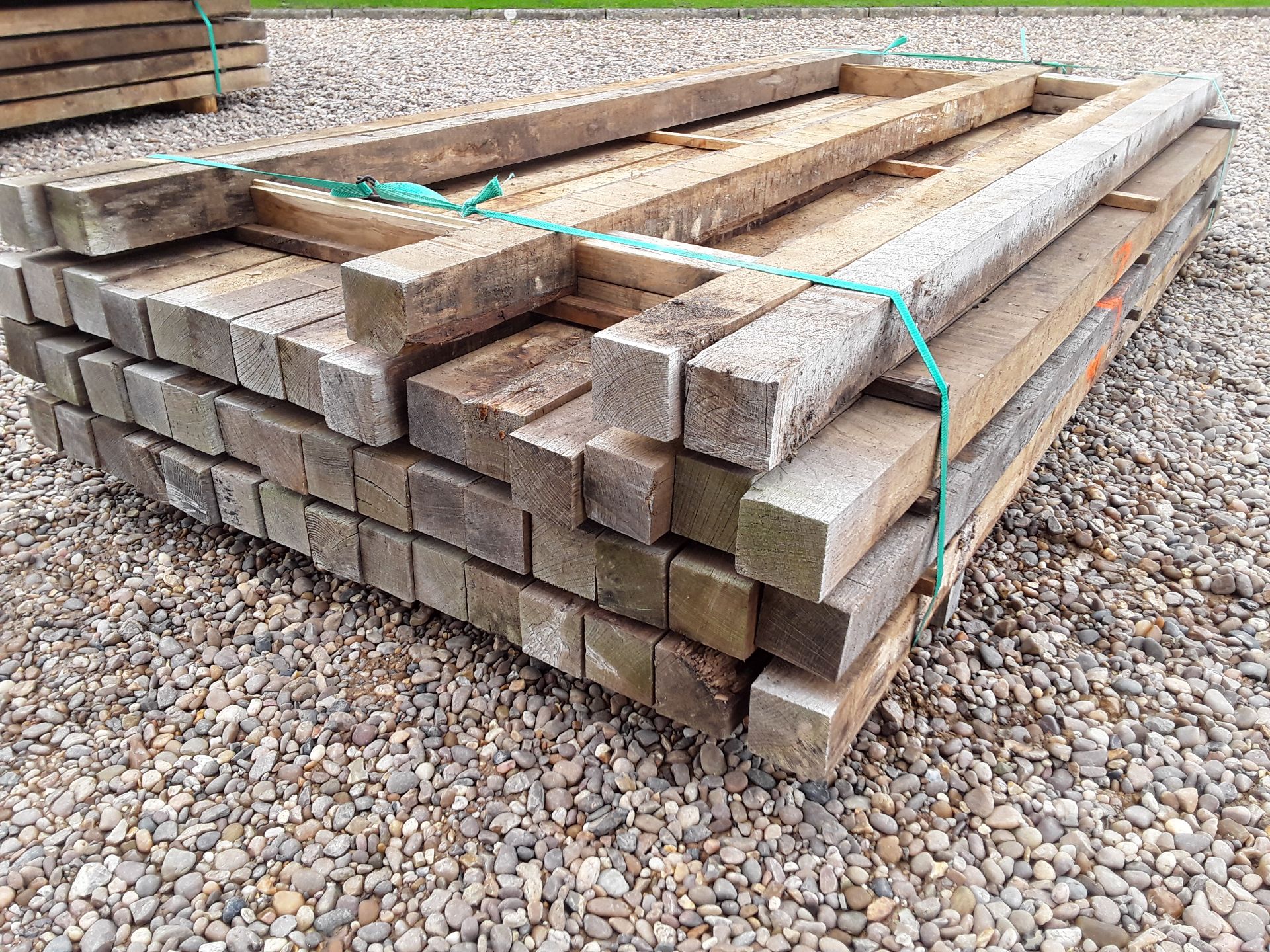 50 x Hardwood Air Dried Rustic Sawn English Oak Timber Posts - Image 3 of 5