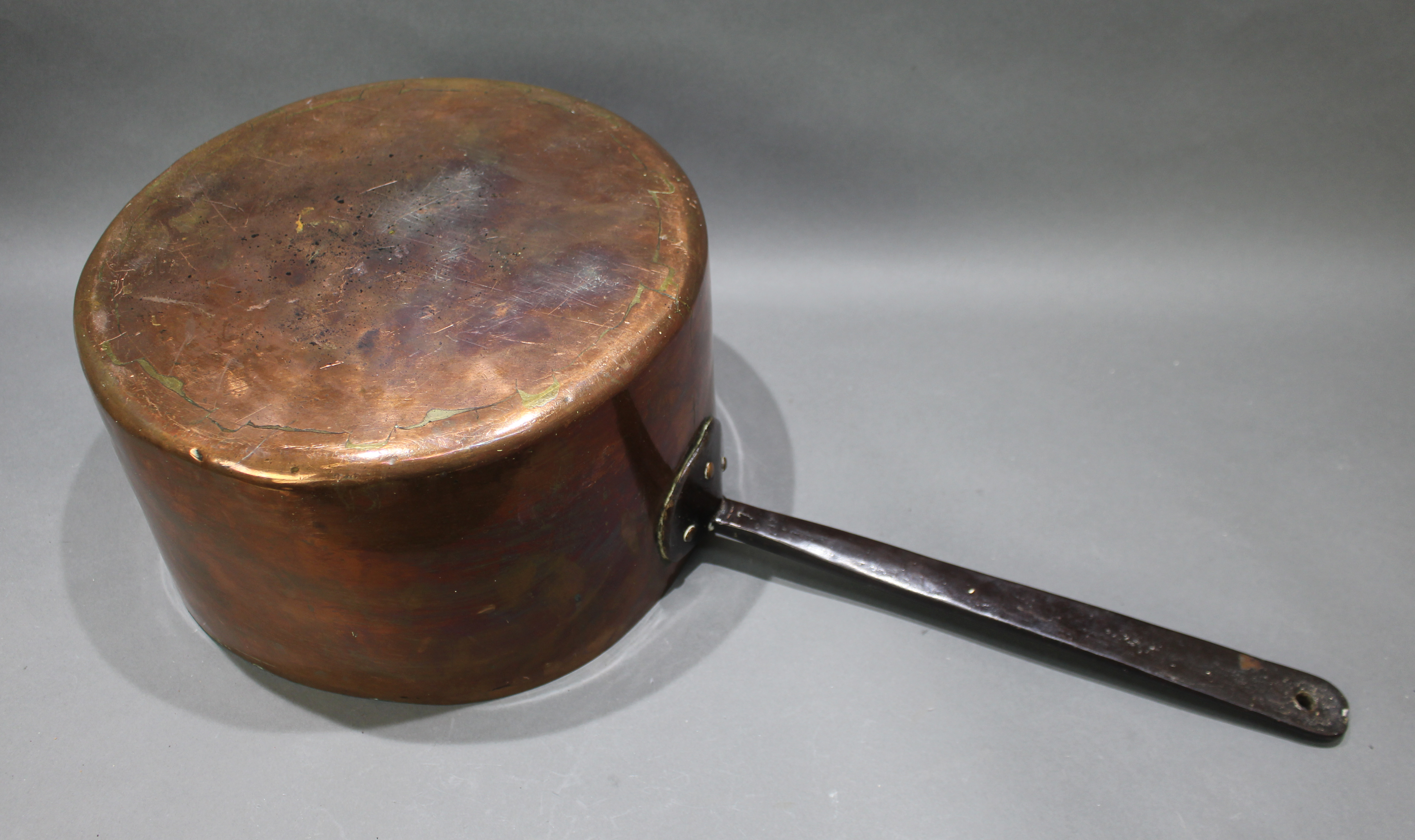 Very Large English Georgian Copper Saucepan - Image 2 of 2