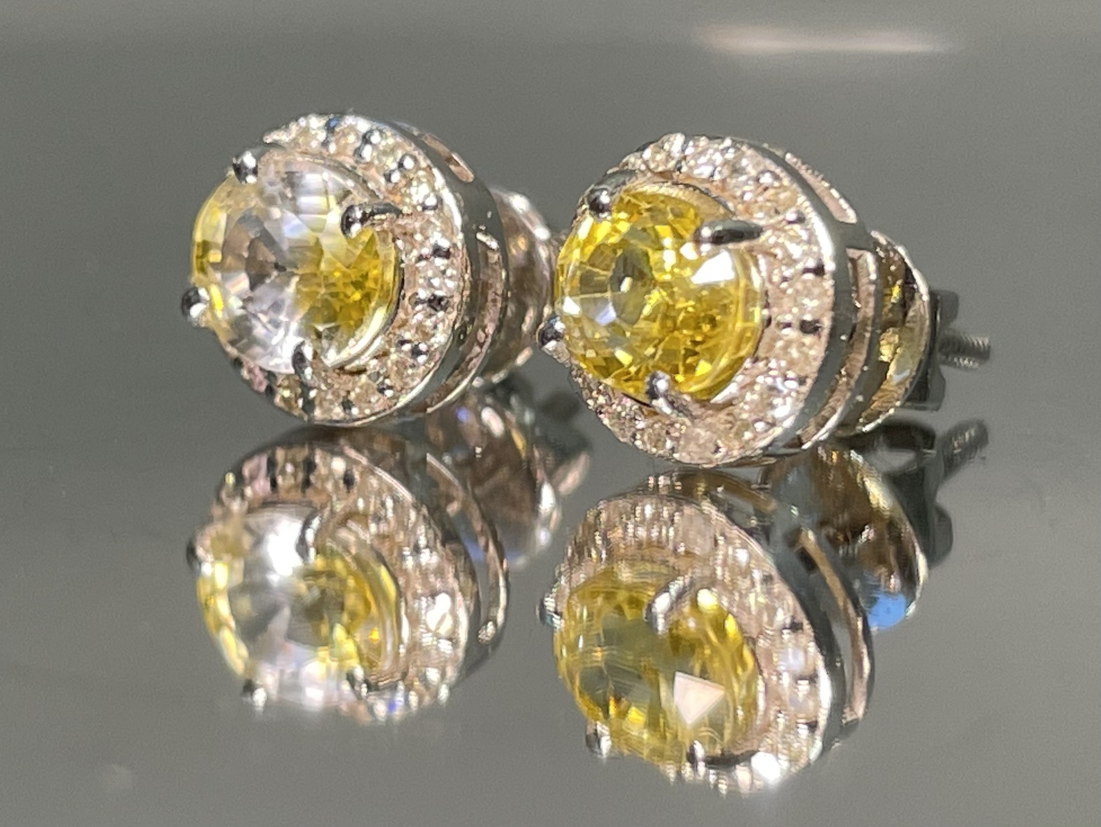 Beautiful Natural Unheated Yellow Sapphire Earrings With Diamonds and 18k Gold - Image 5 of 10