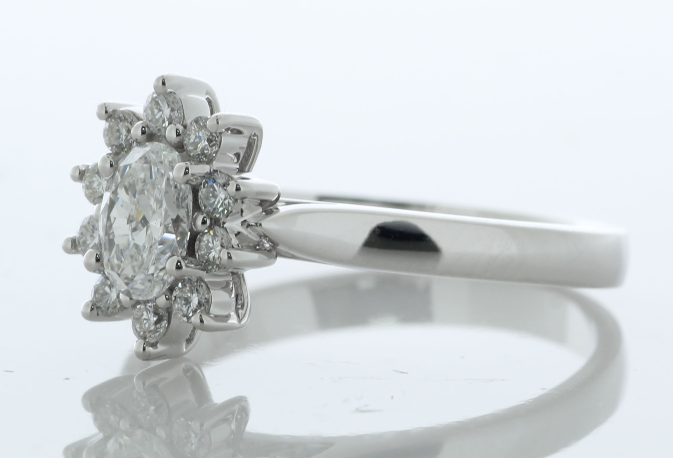 18ct White Gold Oval Cluster Diamond Ring (0.41) 0.61 Carats - Image 2 of 4