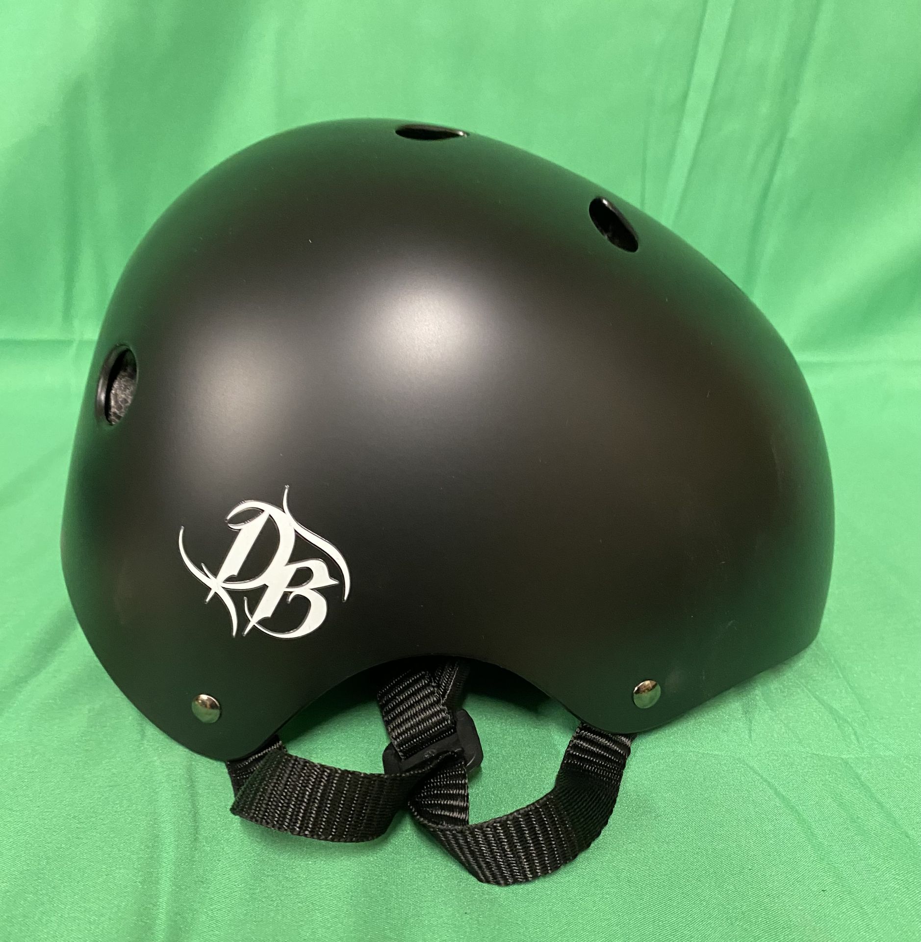 DiamondBack Jump Helmet - Medium 54-58CM