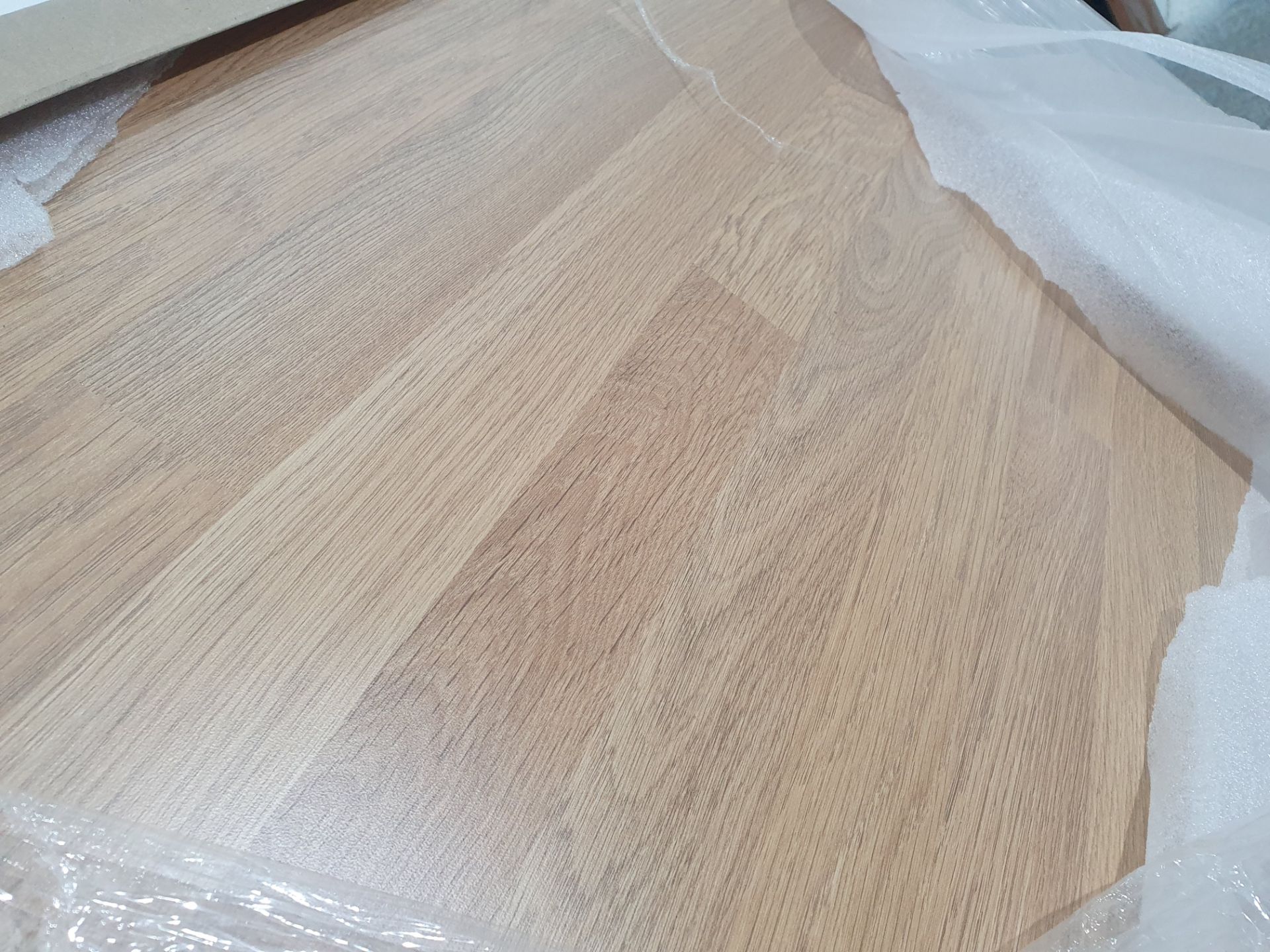 Wrens Light Oak Block Luxury Laminate Kitchen Worktop, RRP £420, 3m x 600mm x 38mm - Image 4 of 4