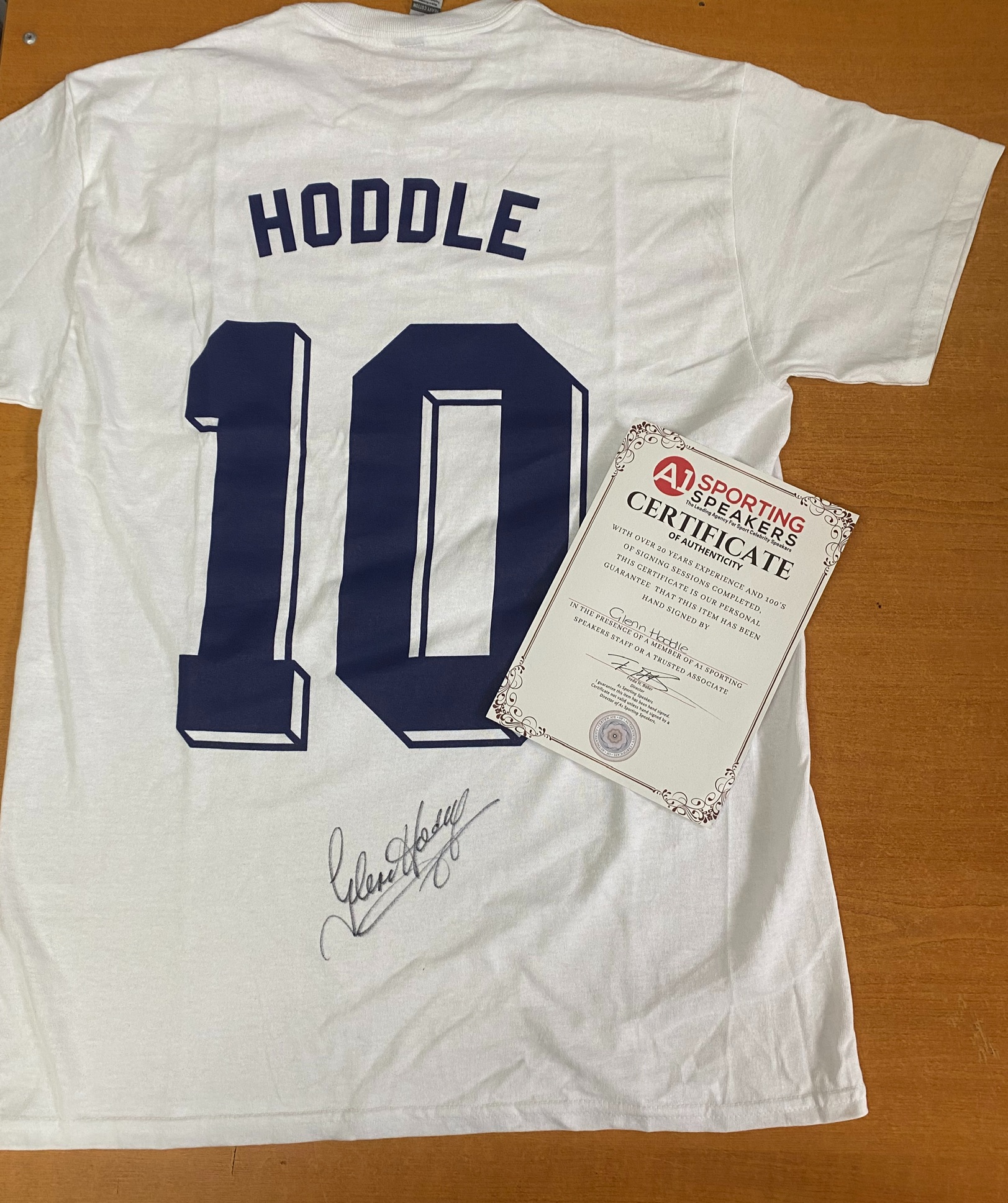 Glenn Hoddle Signed T-shirt - Image 2 of 3