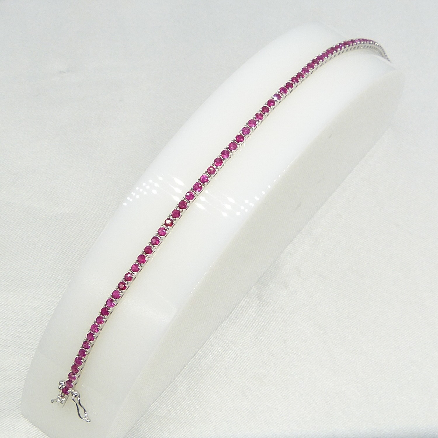 3.21 Carat Ruby Articulated Line Bracelet In 18ct White Gold, Boxed - Image 2 of 3